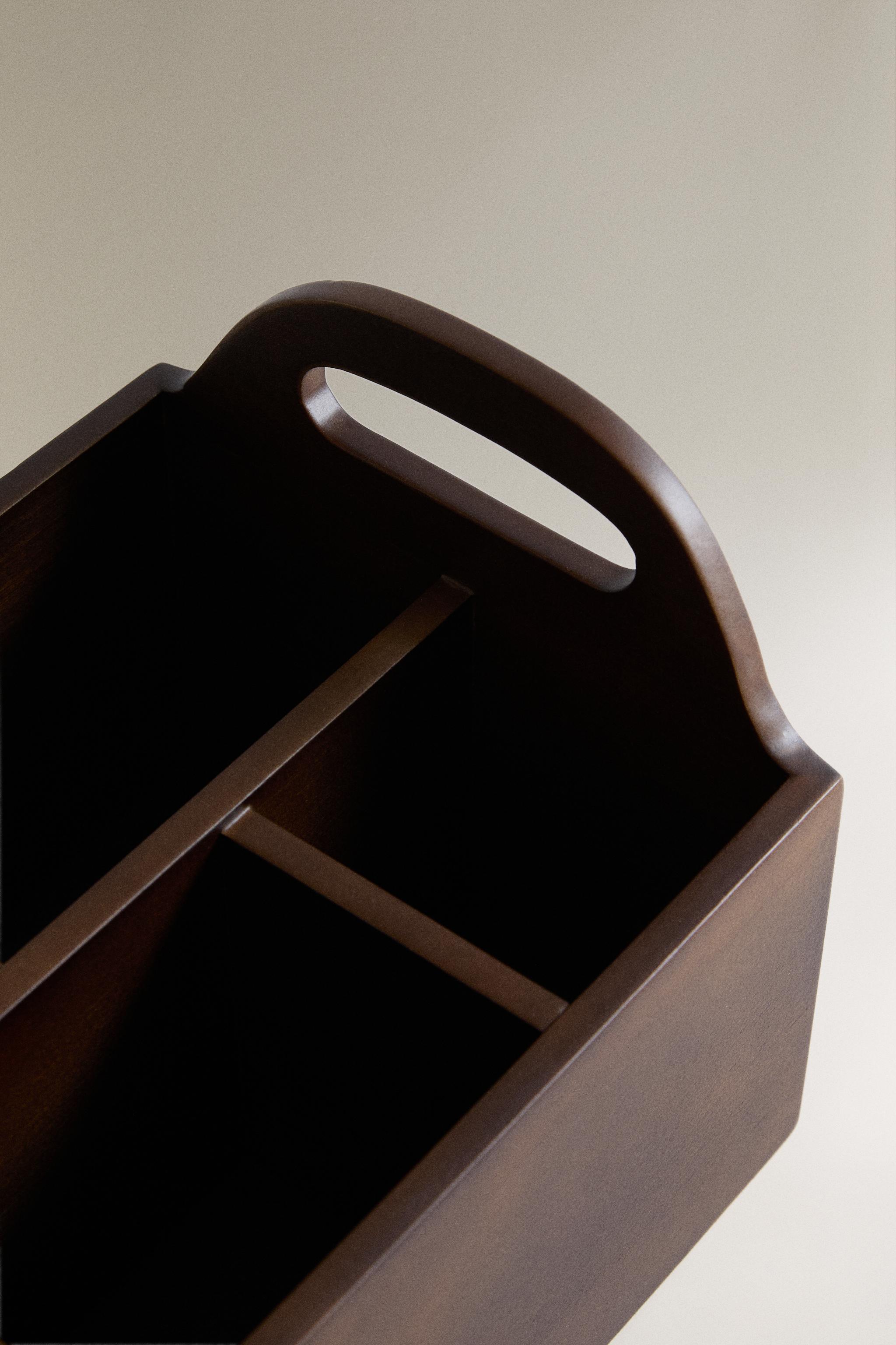 WOODEN STORAGE BOX